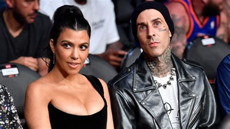 kourtney kardashian leaked photos|Kourtney Kardashians Husband Travis Barker Reacts to Leaked。